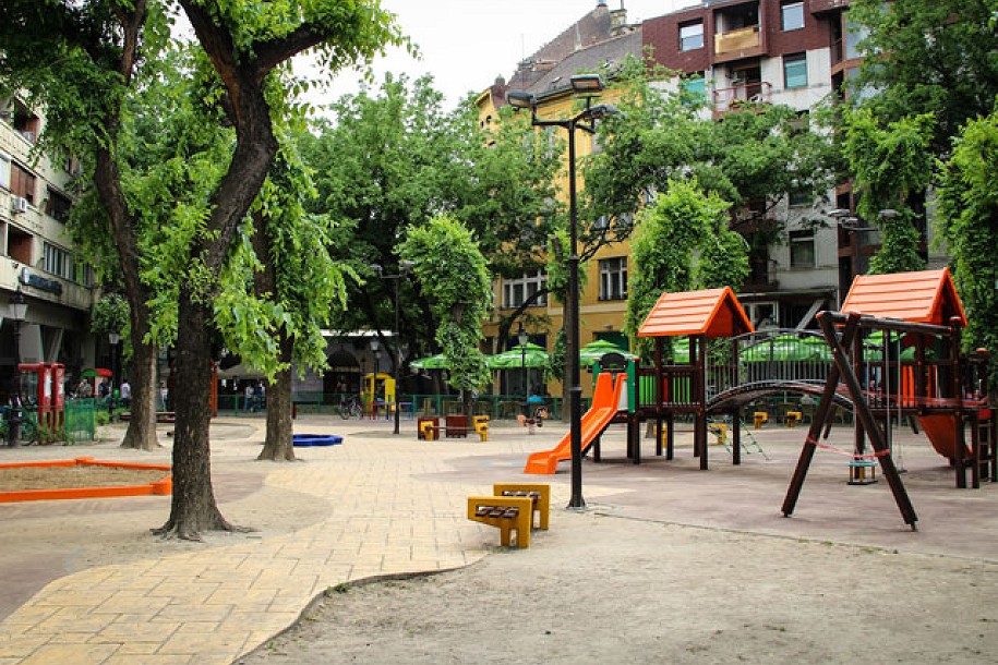 Dečje igralište u centru grada dobija novi sjaj!