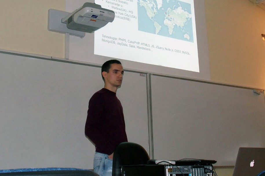 Na VTŠ održano predavanje na temu razvoja aplikacija za mobilne platforme upotrebom web tehnologija