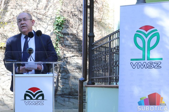 Pastor: Važno je narodno jedinstvo i odgovorno ponašanje