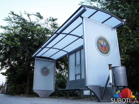 Nove nadstrešnice na starim autobuskim stajalištima