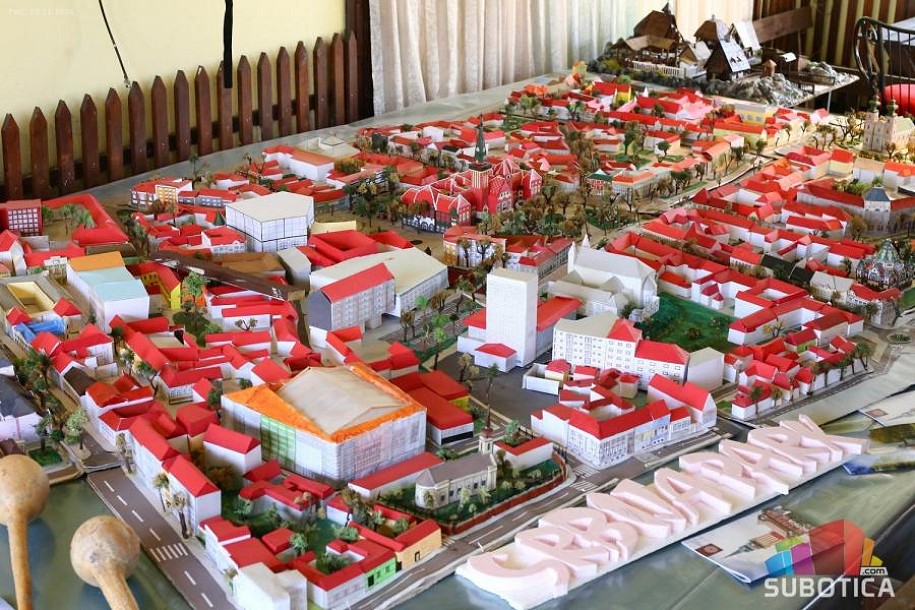 Čas istorije i geografije u "Srbija parku" - od neolita do savremenog doba kroz makete i replike
