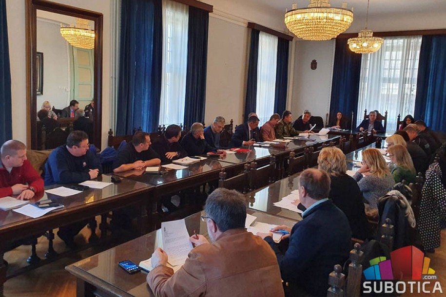 Održan sastanak Gradskog štaba za vanredne situacije, mere zaštite podignute na najviši nivo