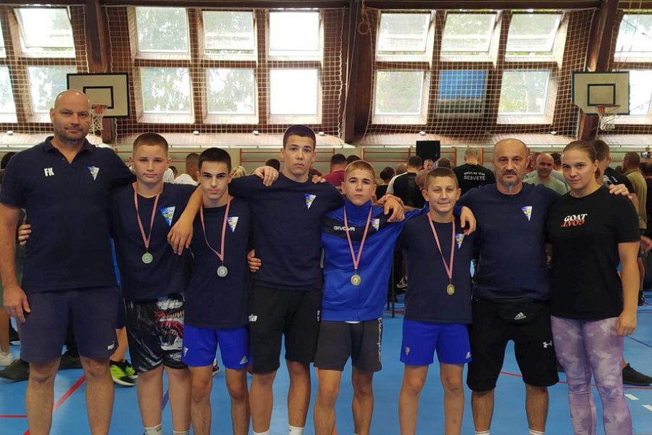 Rvanje: Spartakove četiri medalje na turniru u Slatini