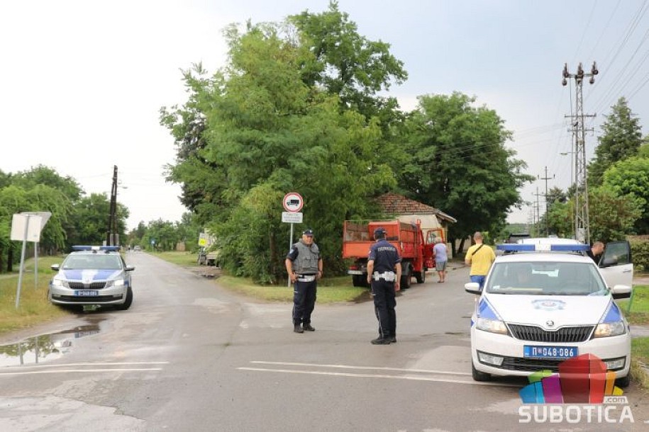 Vatreni obračun među migrantima u šumi kod Makove sedmice, više povređenih i smrtno stradalih, intervenisale jake policijske snage