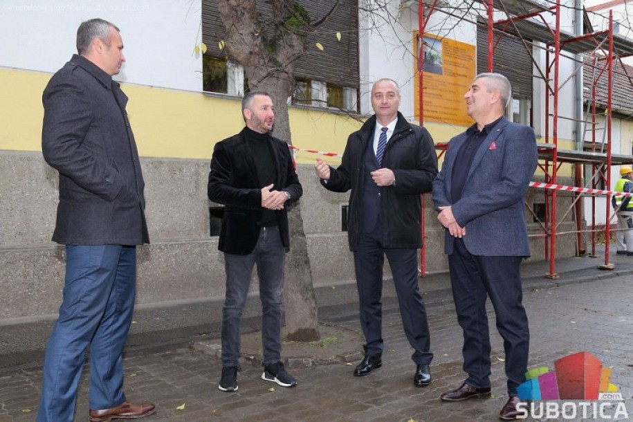 Počeli radovi na adaptaciji zgrade Gerontološkog kluba "Centar II"