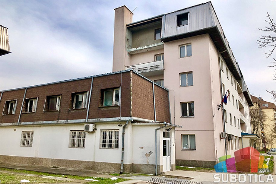 Adaptacija i rekonstrukcija studentskog doma "Ivo Lola Ribar"