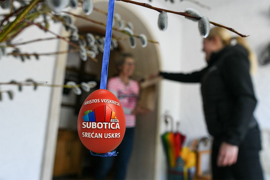 Hristos uskrsnu! Vaistinu voskrese! Sretan Vaskrs i uskršnji praznici!