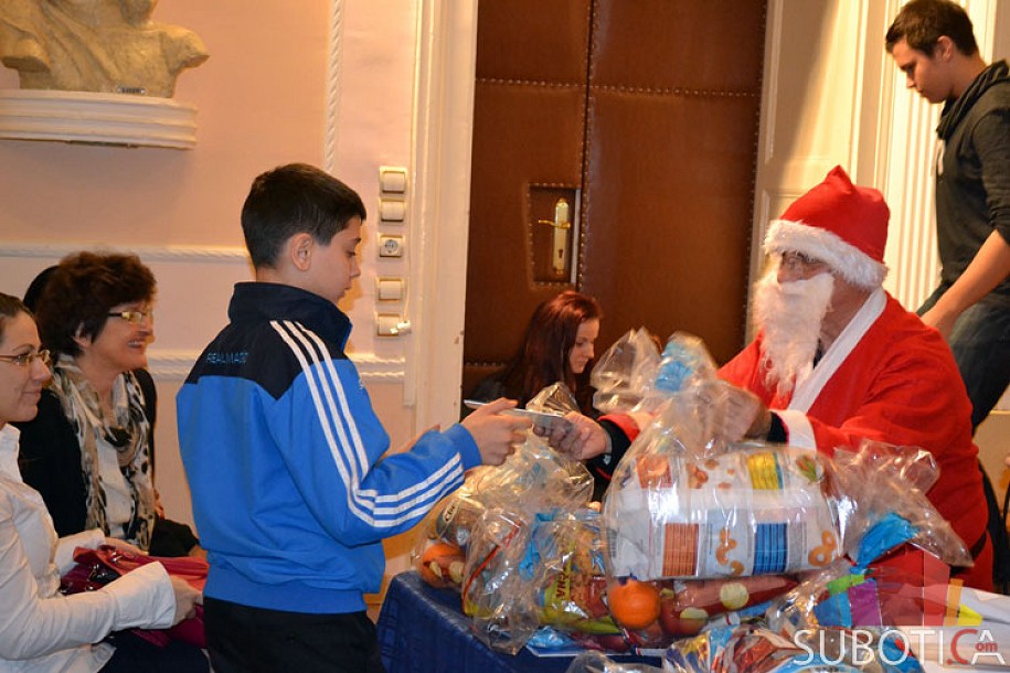 Božićna akcija Soroptimist kluba