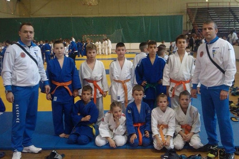 Džudisti Spartaka osvojili 6 medalja na 3 turnira
