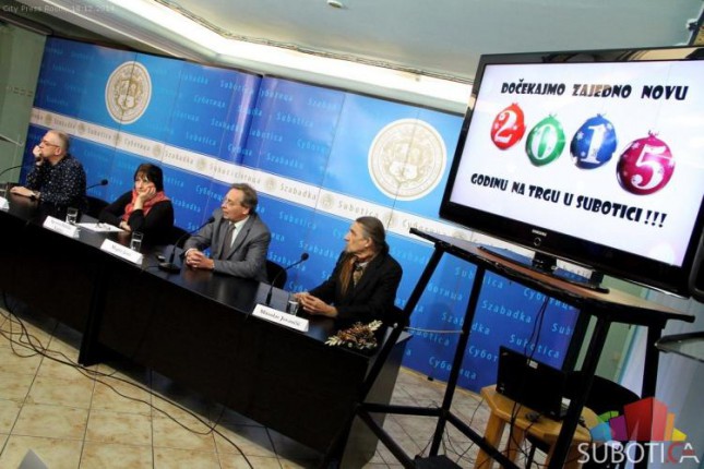 Doček Nove godine na Trgu uz Dejana Cukića i Vegas Showband