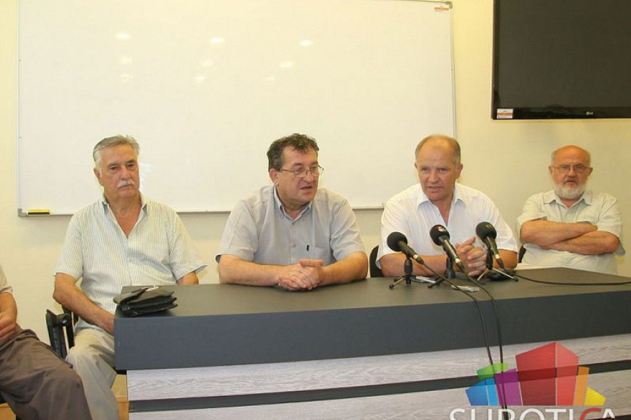 Šta se dešava sa akcijama Agrokombinata?