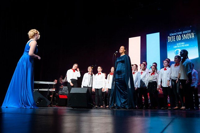 Hor "Iskončići" nastupio na humanitarnom koncertu "Dete od snova"