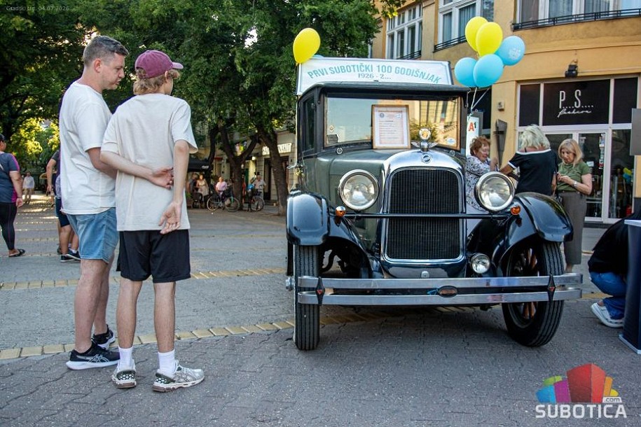 Oldtajmeri, istorija i jubileji na Gradskom trgu