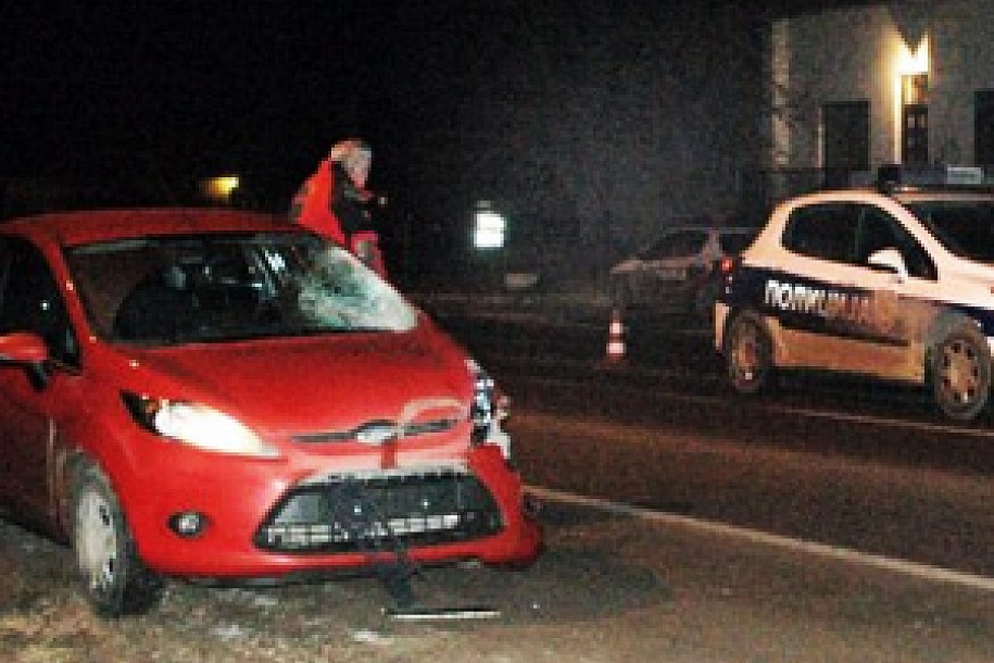 Auto usmrtio devojčicu