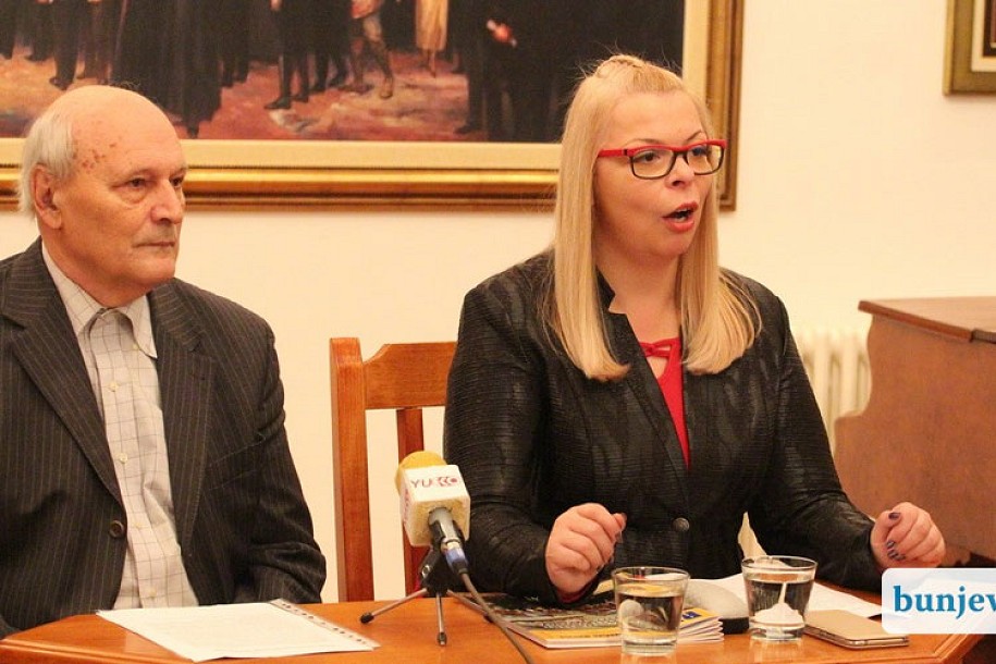 Održana istorijska tribina na temu "Žene za istoriju: Bunjevke i Srpkinje"