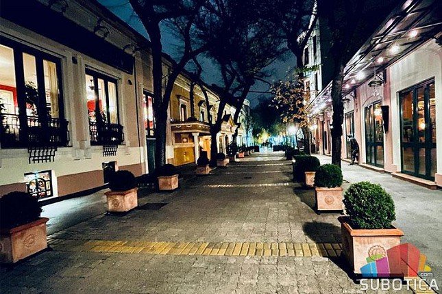 Većina ugostitelja večeras radi do 22 časa