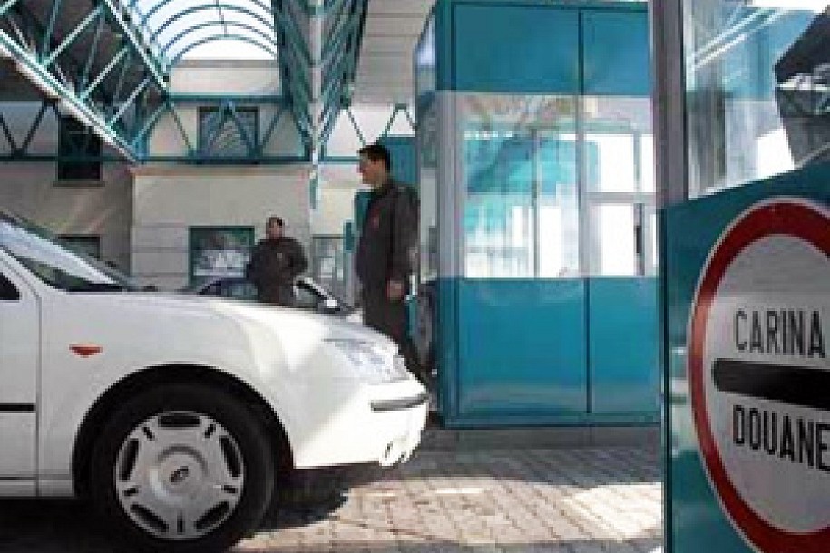 U patikama skrivao 29.000 evra