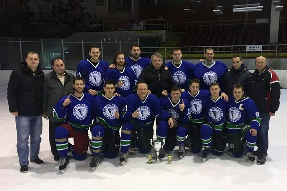 Hokejaši Spartaka u Bugarskoj proslavili titulu šampiona Balkana