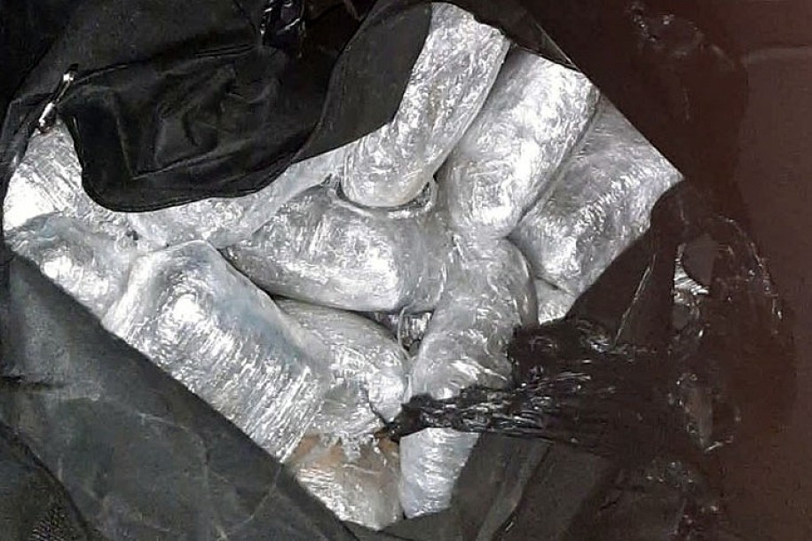 Policija presrela automobil u Bačkoj Topoli i u gepeku pronašla 45 kilograma marihuane