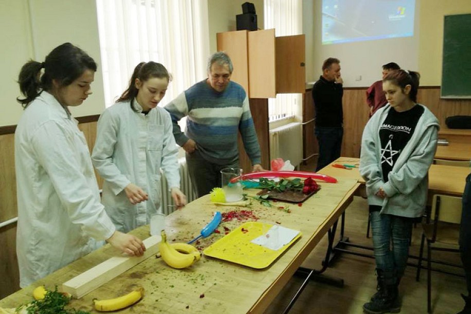 Održan "Dan otvorenih vrata" u Hemijsko-tehnološkoj školi