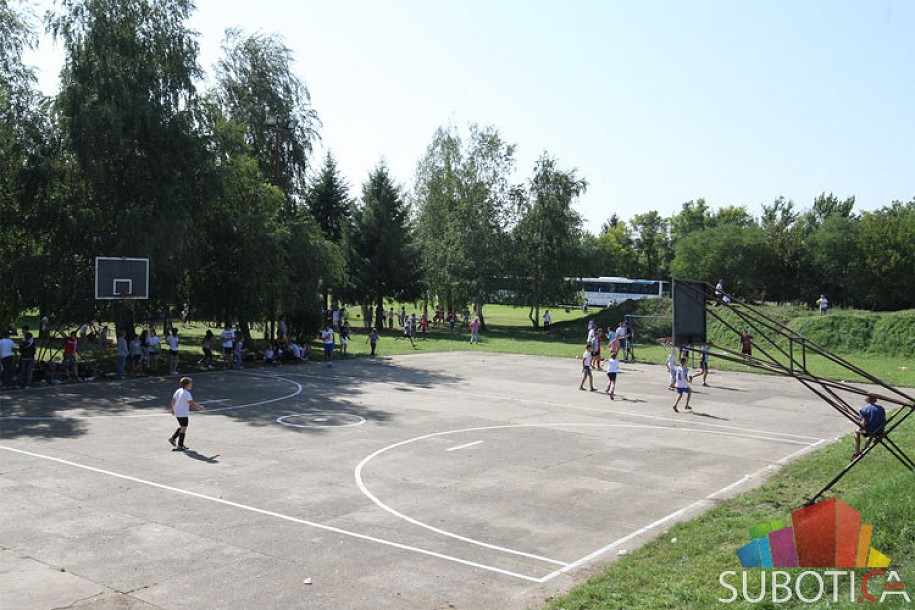 Održan sportski dan u školi na Bikovu