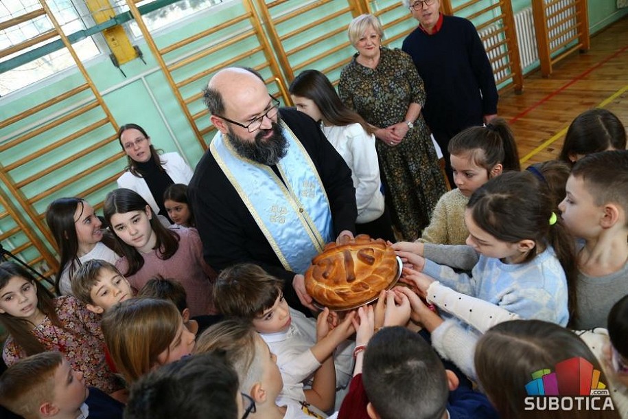 OŠ "Jovan Mikić" obeležila Savindan