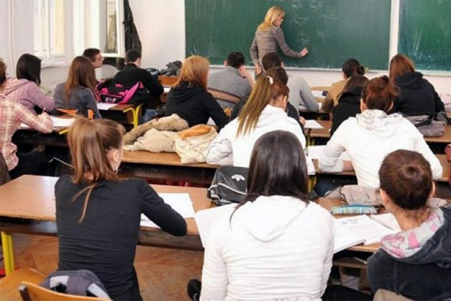 Prosvetari odlučili: Ocene ipak u đačkim knjižicama