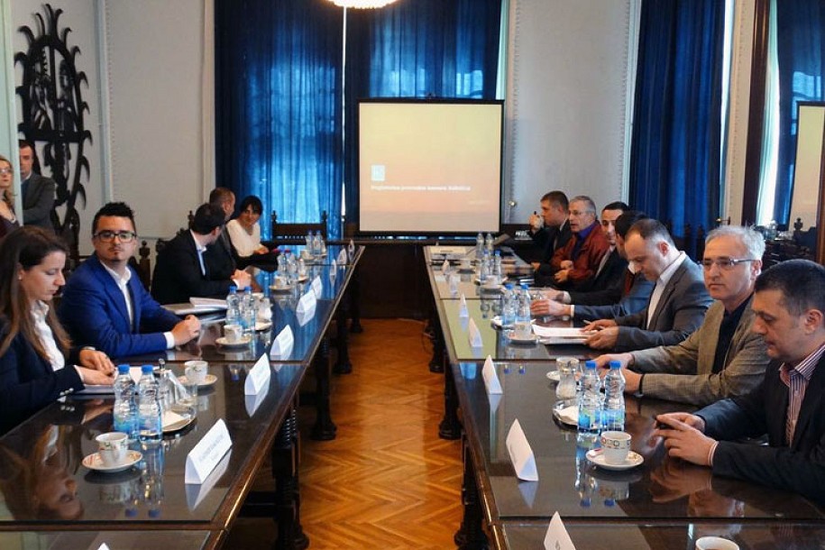 Studijska poseta delegacije iz Crne Gore industrijskim zonama u Srbiji