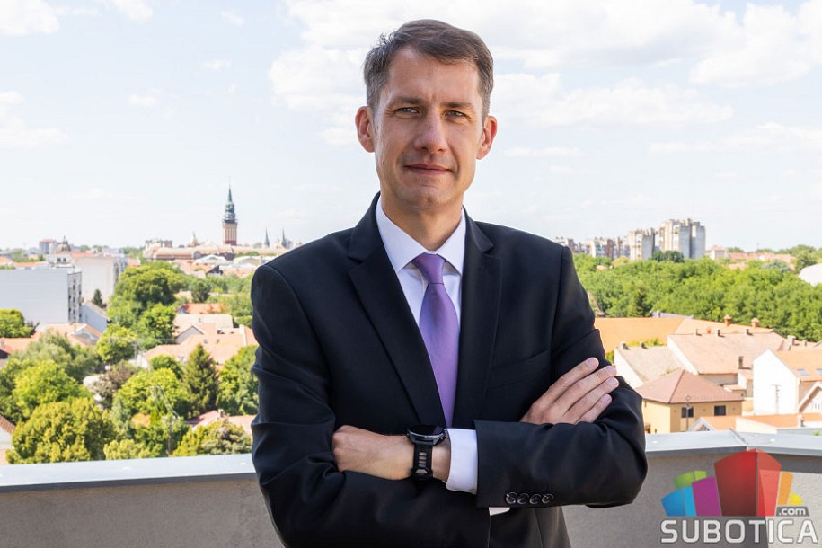 Pastor o novoj političkoj realnosti: Od odnosa sa Budimpeštom do izbora za Nacionalni savet
