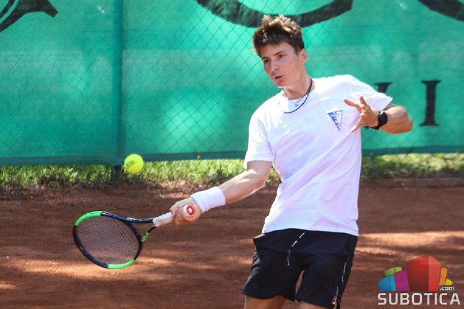Tenis: U toku Ekipno prvenstvo Srbije za seniore i seniorke