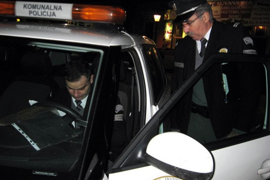 Reportaža: Šta Komunalna policija radi noću?