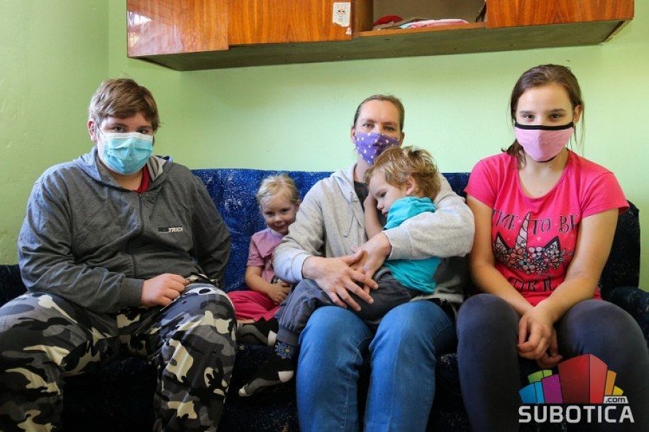 Porodici Šuranji nekada i mleko luksuz