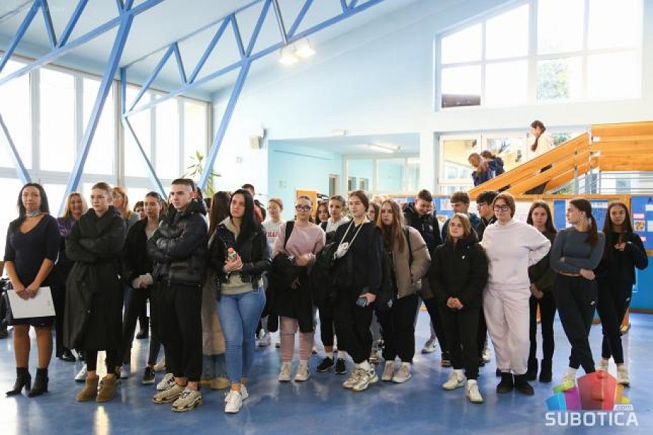 Projekat "Preventivni trougao": Nasilje je sve ono što ugrožava drugog - u mentalnom, fizičkom ili emotivnom smislu