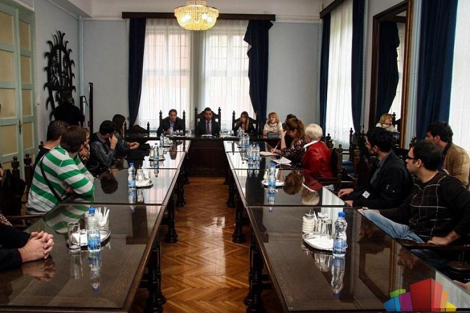 2 miliona dinara za omladinski sektor