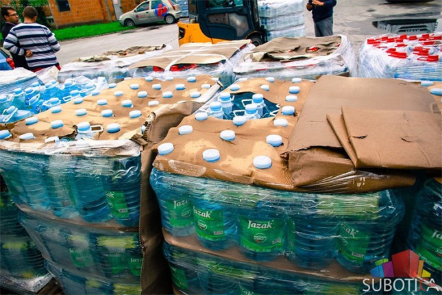 Subotica pomaže ugrožene u poplavljenim područjima