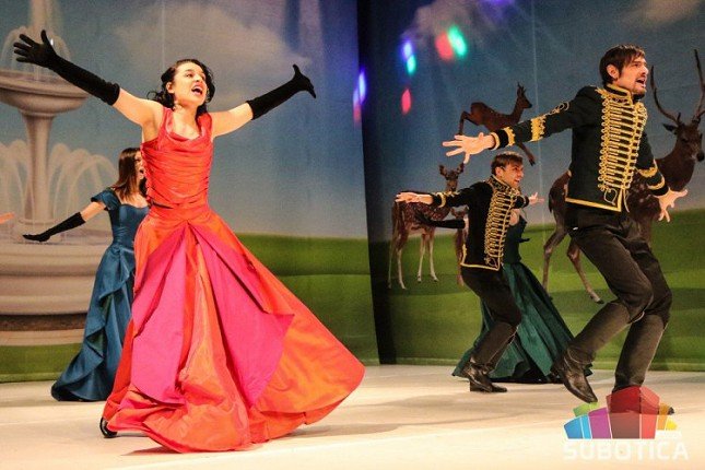 Premijera "Vitezovi Lake male" u utorak u pozorištu "Kostolanji Deže"