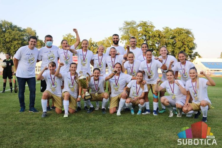 Fudbal (Ž): Spartak primio šampionski pehar pa ispratio TSC sa 7  golova u mreži