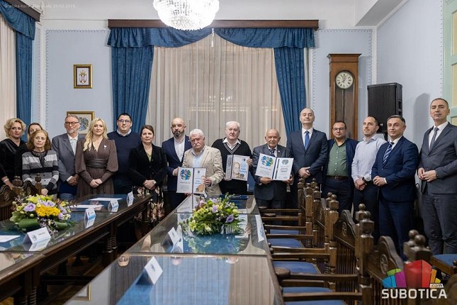 Svečanom sednicom obeležen je Dan izbora prvog saziva Nacionalnog saveta Bunjevaca.