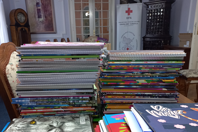 U akciji "Humanost za nove školske pobede" za 54 dece obezbeđen školski pribor