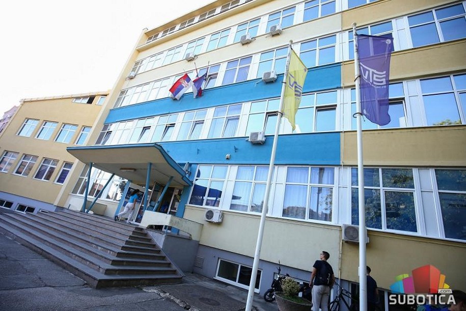 Dve subotičke visokoškolske ustanove imaju odobrenje za onlajn nastavu