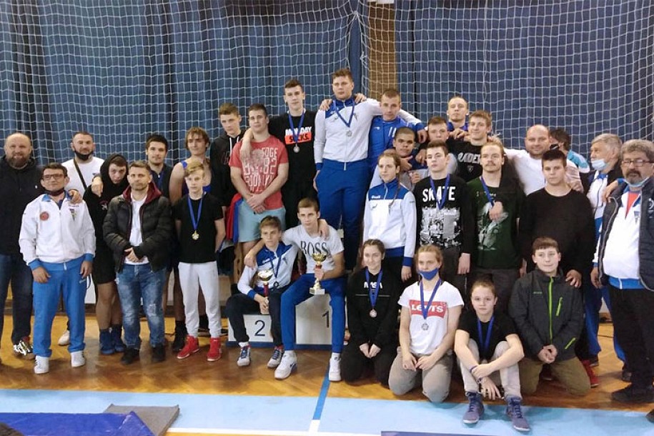Rvanje: Juniori i pioniri Spartaka najupešniji na Prvenstvu Vojvodine