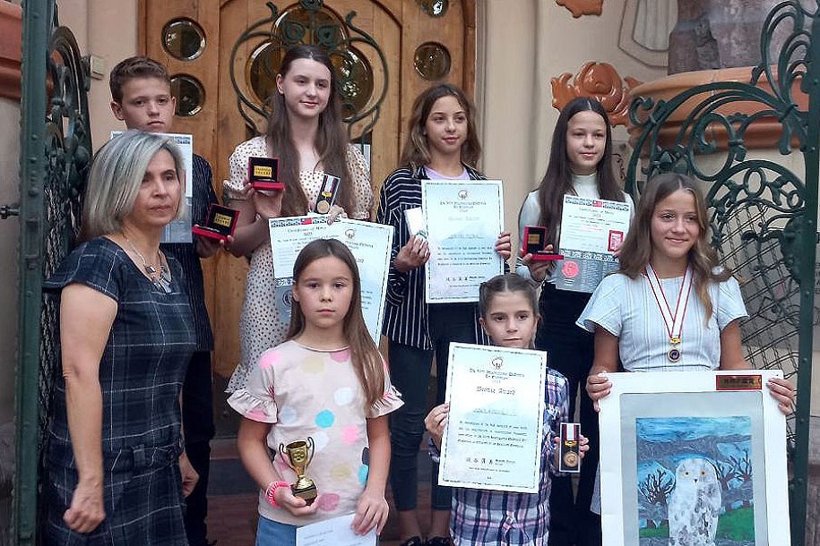 Medalje sa različitih strana sveta stigle na adresu "EmArta"