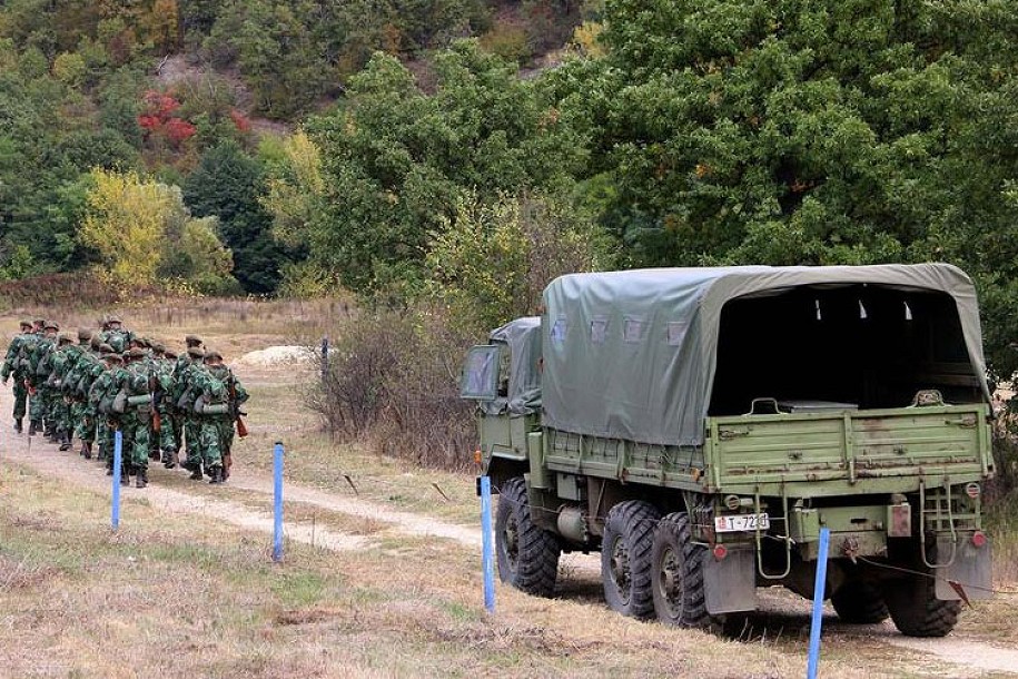 Rezervisti na vojnim vežbama tokom leta