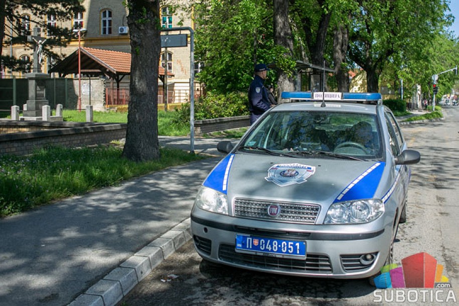 Lažne dojave o bombama u 21 školi u Subotici i okolini