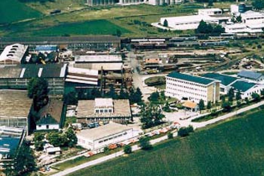 Radnici fabrike vagona „Bratstvo" u generalnom štrajku