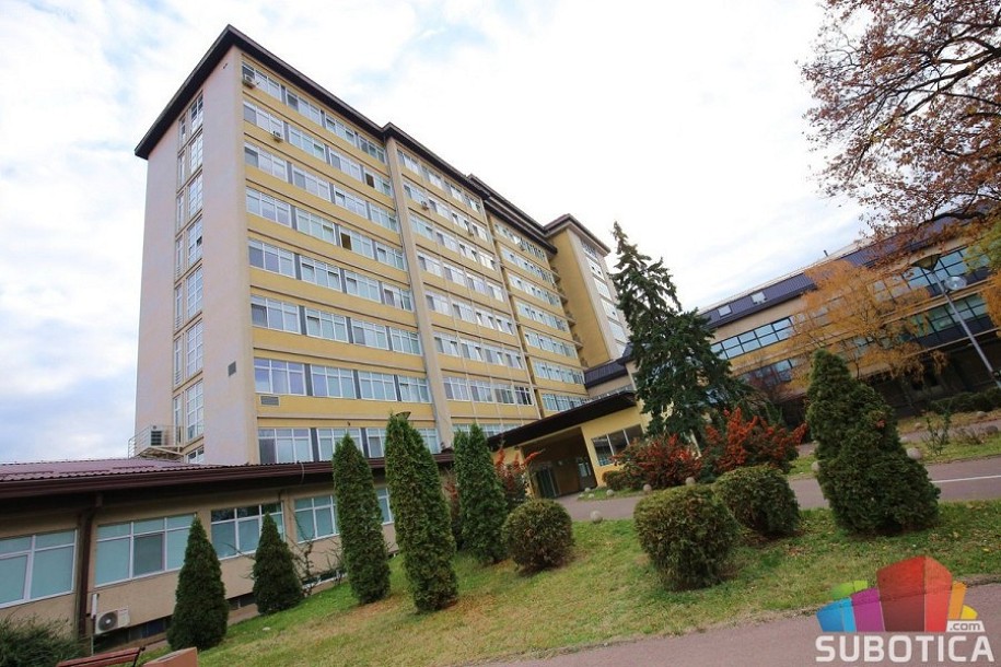 Od posledica infekcije korona virusom preminula jedna osoba, na bolničkom lečenju 37 pacijenata