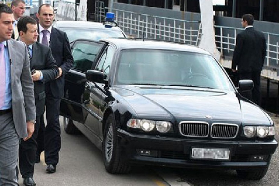 "Opsadno stanje" - dolazi Ivica, a ispred njega ide marica
