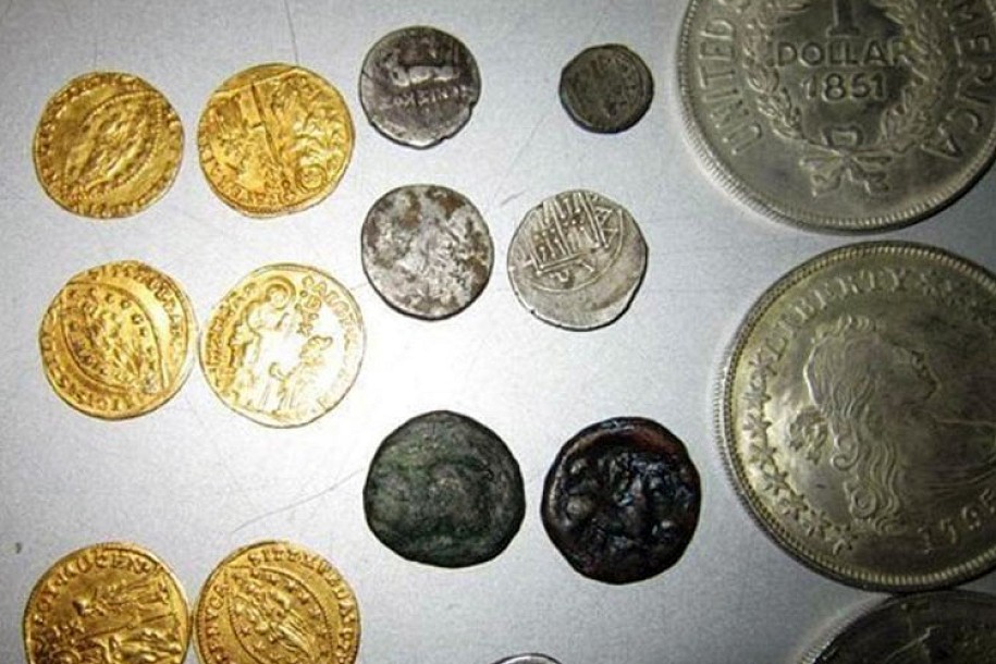 Na Horgošu zaplenjena veća količina numizmatičkih predmeta