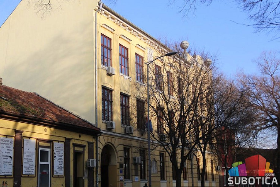 Otvorena vrata Politehničke škole sutra u onlajn formatu