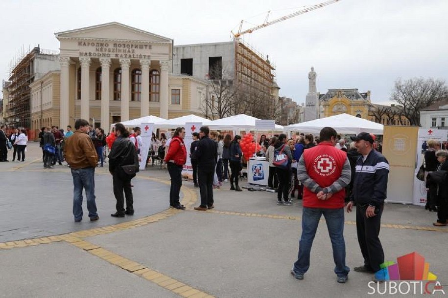 Crveni krst Svečanom akademijom završava obeležavanje 130 godina postojanja i delovanja